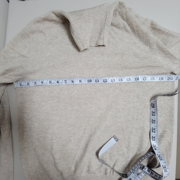 Buck Mason Cashmere Turtleneck Men's   Sweater Size Medium. - Picture 11 of 12